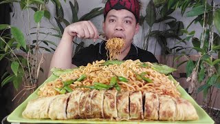 mukbang mie indimie extra pedas 3 bungkus dengan lalapan hijau