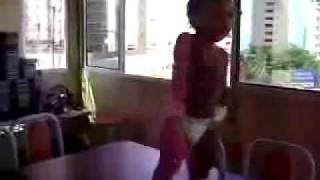 Baby samba sensation teaches Demi Moore how to dance