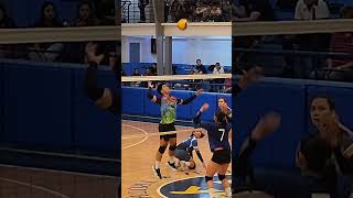 Nxled Chameleon Kamille Cal is an attacking setter!