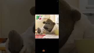 PG-Tips Monkey Reading Newspaper Short 1