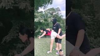 Lessons on self-defense properly🤣😅#funny #shorts#comedy