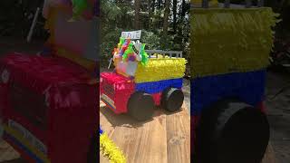 Piñata Chiva Rumbera 🥳 en Colombia 💚   #piñatachivarumbera #chiva #feriadelasflores #ferias #party