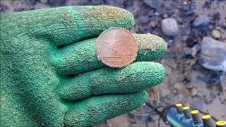 metal detecting looking good for gold and silver with my  excalibur