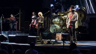 Fleetwood Mac "Tell Me All the Things You Do" live - October 12, 2018 Lincoln, NE