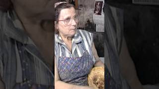 #SHORT | PAN, PAN. Elaboración tradicional de pan en horno de leña (Vídeo completo en mi canal)