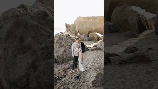 How to make different shots in one location? Couple photoshoot by the ocean