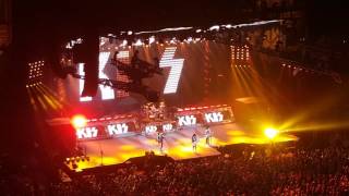 Kiss - Opening song in the SSE Hydro Glasgow May 2017