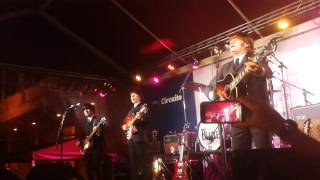 Zoom Beatles - A Hard Day's Night -(Open Mall The Square 04-03-2017)