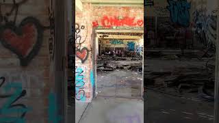 #abandoned #abandonedschool #abandonedcalifornia #urbexchampions #exploring