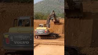 Volvo Excavator Working In Hill Station Area - JCB Video