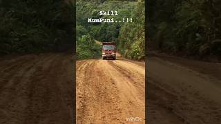 Sopir Skil MumPuni di Tanjakan  Ekstrim !!! #skil #driver #truk #trending #viral #video #shorts