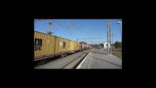 Freight Trains at Mount Larcom. #shorts #aurizon #pacificnational #australiantrains #queenslandrail