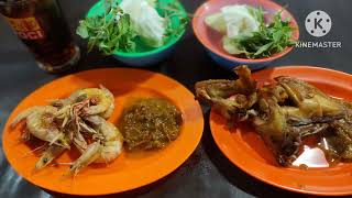 AYAM & UDANG GORENG (FRIED CHICKEN & PRAWN) AT ALUN-ALUN REMBANG, CENTRAL JAVA - INDONESIA