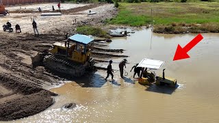 Incredible!Dozer D20P Pushing Sand Slipped Into The Deep Water Stucked,Urgent download help needed