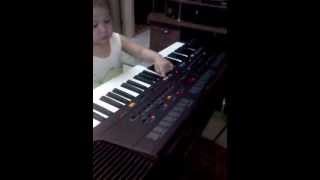 1yr.old baby is playing keyboard -Must watch this!