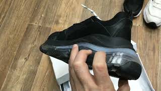 Balenciaga triple s clear sole black