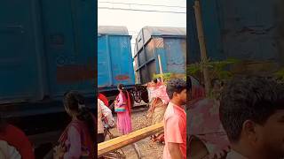 oi train oi train darau 🙋#shortvideo #viral #trending #train #subscribe #neha #viralvideo #reels #