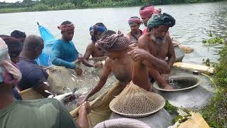 জেলেদের মাছ 🐟🎏 ধরার একটা ভিডিও।