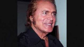 ENGELBERT HUMPERDINCK  PLEASE UNDERSTAND_0001.wmv