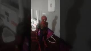 quando o Aranha de ferro pede r$ 50 pro Batman