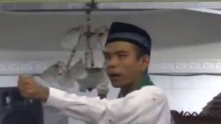 Pertanyaan greget.. bolehkan merokok di mesjid...? krn ada di sediakan asbak - Ust Abdul Somad Lc MA