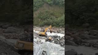 😲🤪😲 #shorts #jcb #power #tiktok #reels #drive #nature #river #water