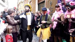 03 - Chirigota Callejera gaditana "Carnabaret" Carnaval de Cadiz 2015 (III)