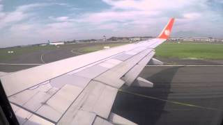 Lion Air Boeing 737-900ER Take Off in Juanda Airport Surabaya