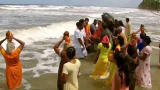 Sumageing Ganesh Murti Into Beach - Carapo Shiv Mandir