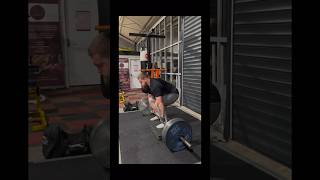 260KG EASY DEFICIT DEADLIFT (THROWBACK)