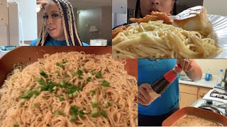 How to make garlic noodles/Cooking Vlog