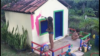 Pintando a casinha de criança no Sítio do Tororó