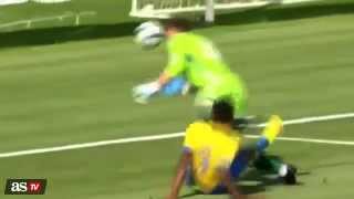 Horror clash between Gabon player and Belarus goalkeeper