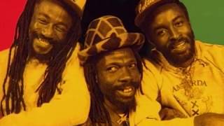 CULTURE ~ NATTY NEVER GET WEARY ~ NATTY DUB (HIGH NOTE) REGGAE