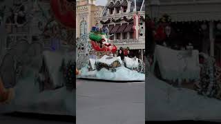 Santa Parade at Walt Disney World #Shorts