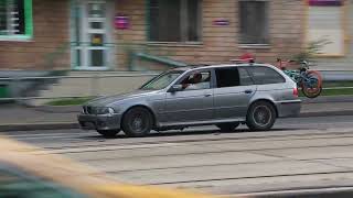 BMW 5-series station wagon (E39).