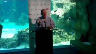 Ian Kiernan announces 2010 Rubbish Report at Sydney Aquarium