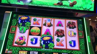 Slot Machine Big Hits/Bonus Play Action