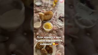 🇺🇦Вот украинка тётя Галя угостила меня вкусной едой #котлеты #украина #украинка #еда #борщ #шортс