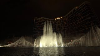 Performance Lake At Wynn Palace - New York New York By Frank Sinatra