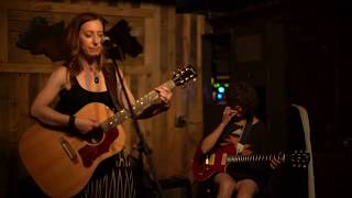 Erika Wennerstrom - "Like A Bird" [LIVE at Atwood's]