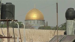 Israel lifts age limit for Muslim men praying at Jerusalem holy site