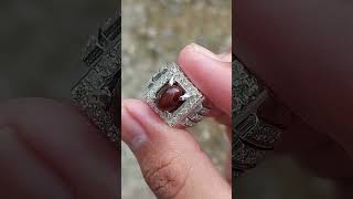 Cincin perak batu cat eye dan berlian