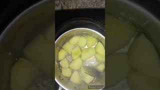 Apple 🍎 puree for 6 months baby ##how to prepare Apple puree for 6 month baby