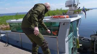 Tõnis Mölder, Minister of the Environment went to help the fish of Lake Peipus