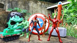 MENGUMPULKAN MAINAN Iron man, Spiderman, Hulk vs tank, palu thor, siren head, Eyeball head, tameng !