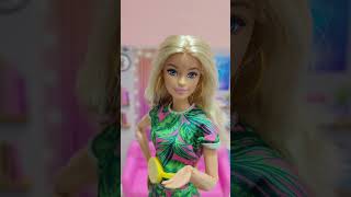 Barbie friend with two chins