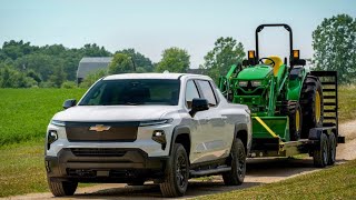 2024 Chevy Silverado EV 4WT Gets to Work