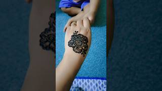 easy /simple gol tiki design #mehndi#trending#henna#bridal#youtubeshorts#design#shorts#short#ytshort