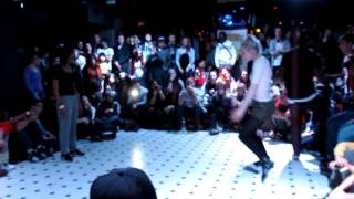 BERLIN's BEST SOLO DANCER am 17.12.2011 - *Dancehall* Semi-Finals Deejane vs. ?